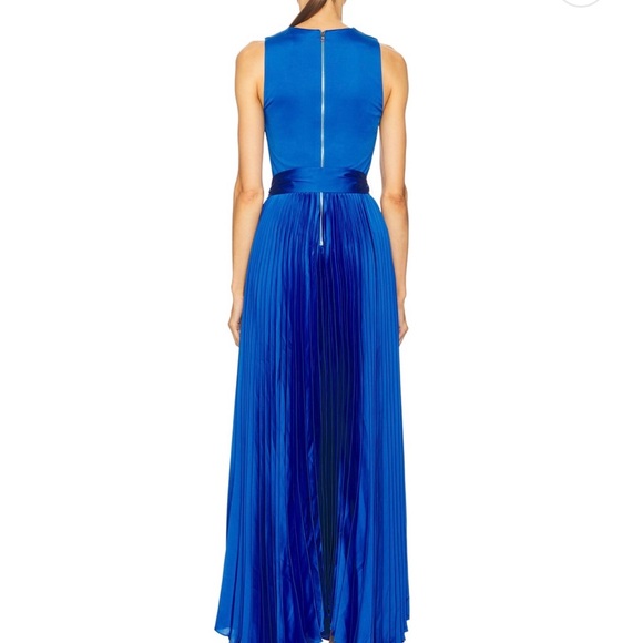 NWT Alice + Olivia Vibrant True Blue Chara Pleated Sleeveless
Maxi Dress, Size 8 - Picture 4 of 9